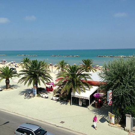 Taverna Sul Mare フランカヴィッラ・アル・マーレ エクステリア 写真